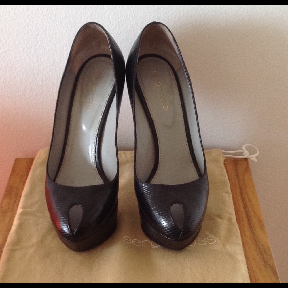 Sergio Rossi black embossed leather pumps, 37
